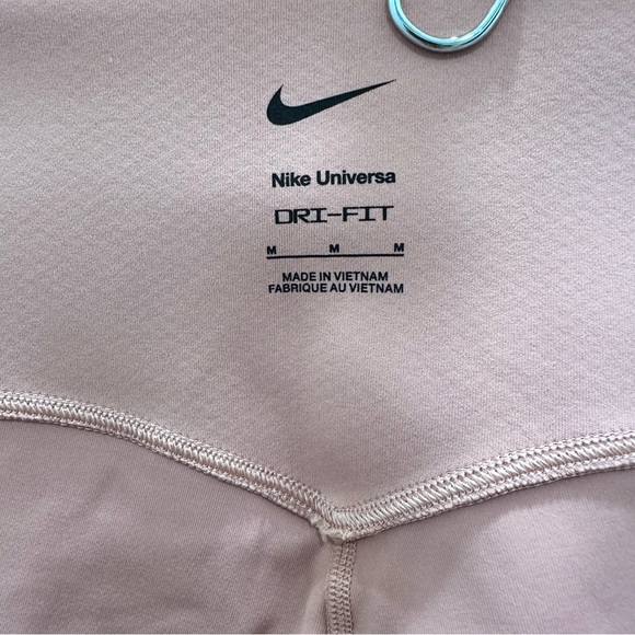 Nike Dri-Fit Leggings with Pockets — Pink / Rose / Coral — Size M - Picture 6 of 6